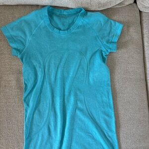 lululemon athletica Turquoise Short Sleeve Athletic Top